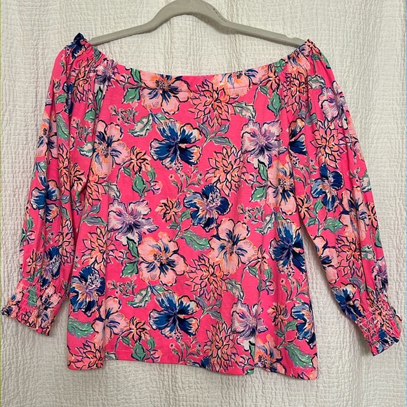 Lilly Pulitzer Tops - Lilly Pulitzer Lessa Pink Isle Off The Shoulder Top Size M Floral